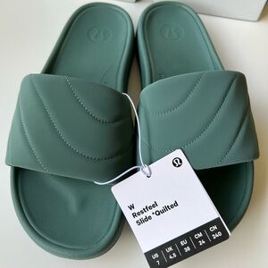 Lululemon Restfeel Women’s Slide Quilted Sz 7